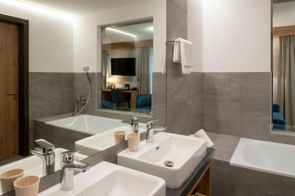 Boutique Hotel Corbetta - Spa 60M2 - La Montagne A 5 Minutes De L'Autoroute A12 Aux Paccots Sur Montreux - Nouveau Loft Familial - Profitez Du Lac Leman Et Des Montagnes En Meme Temps Les Paccots エクステリア 写真