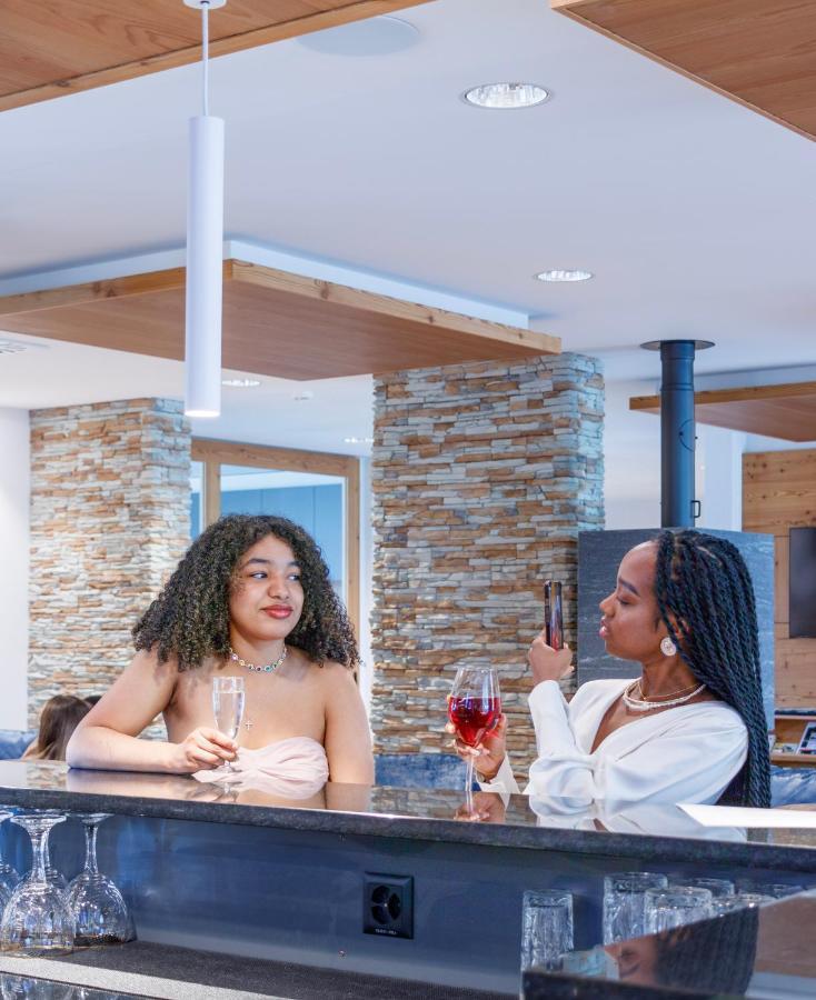 Boutique Hotel Corbetta - Spa 60M2 - La Montagne A 5 Minutes De L'Autoroute A12 Aux Paccots Sur Montreux - Nouveau Loft Familial - Profitez Du Lac Leman Et Des Montagnes En Meme Temps Les Paccots エクステリア 写真
