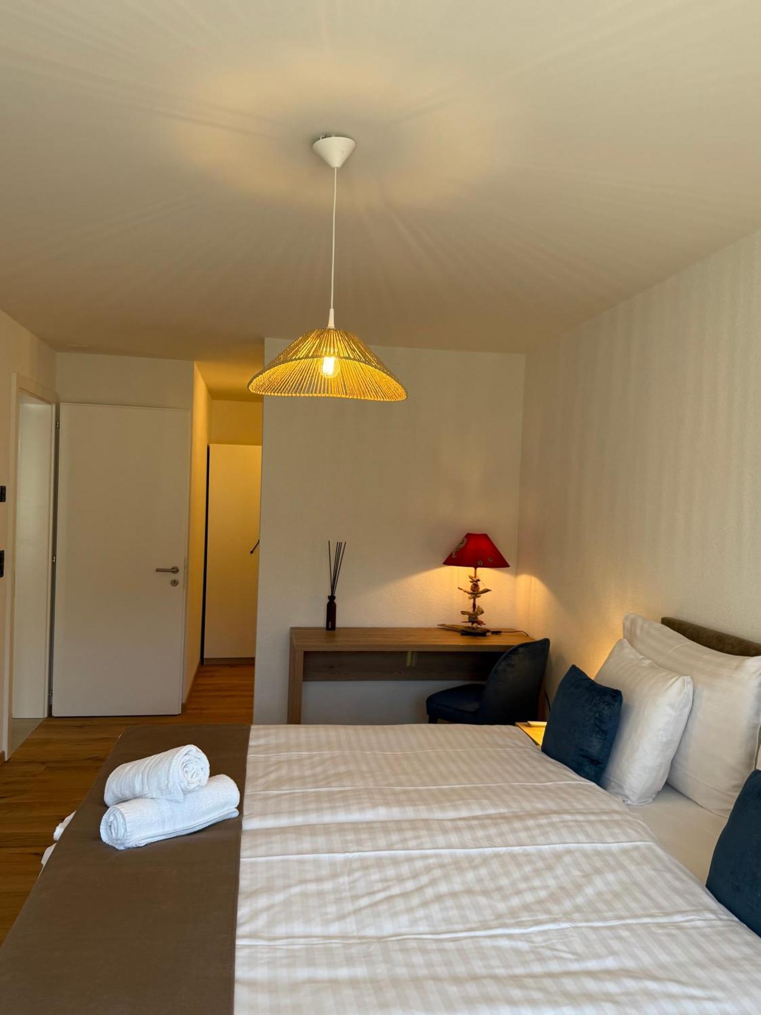 Boutique Hotel Corbetta - Spa 60M2 - La Montagne A 5 Minutes De L'Autoroute A12 Aux Paccots Sur Montreux - Nouveau Loft Familial - Profitez Du Lac Leman Et Des Montagnes En Meme Temps Les Paccots エクステリア 写真
