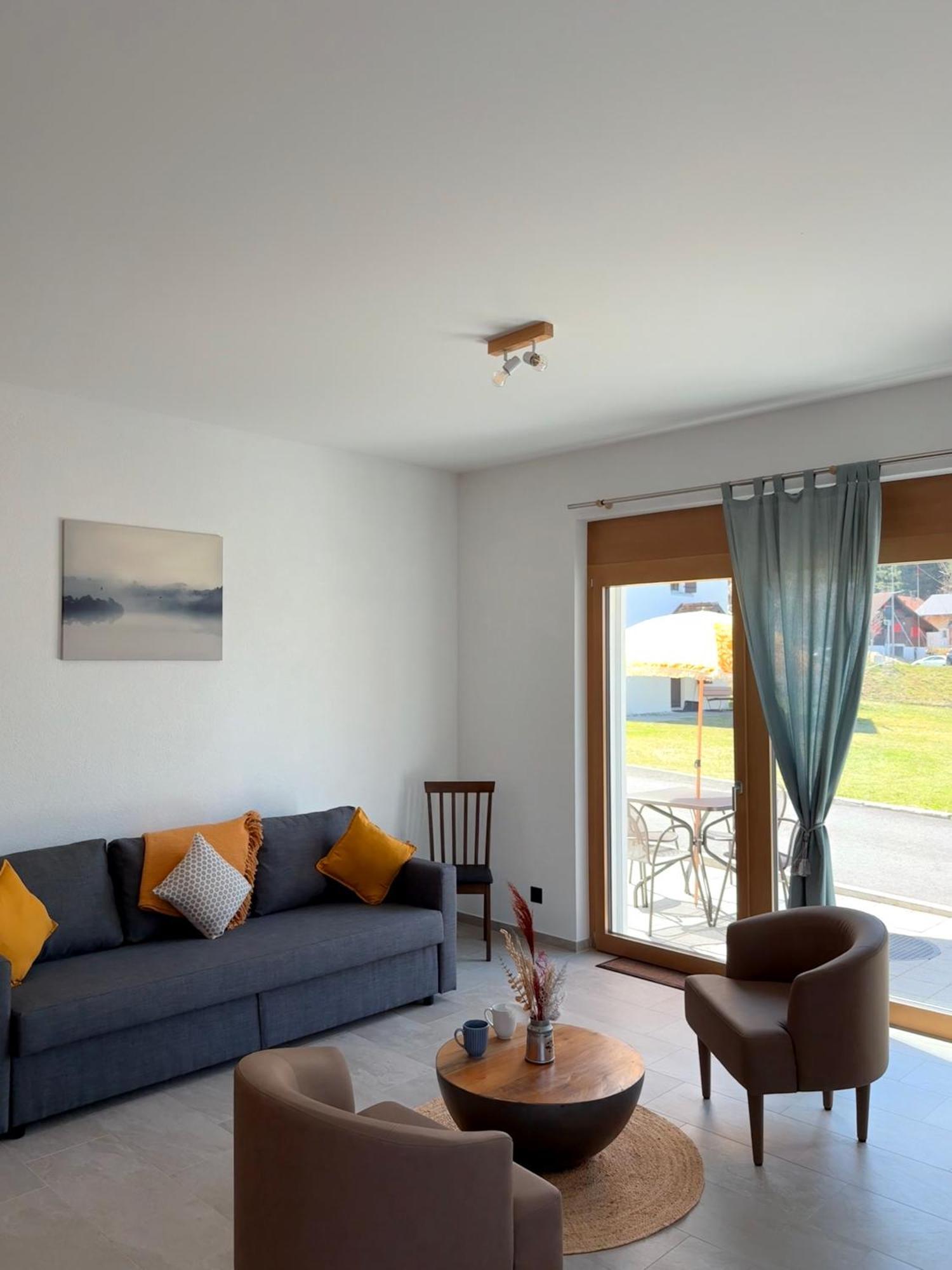 Boutique Hotel Corbetta - Spa 60M2 - La Montagne A 5 Minutes De L'Autoroute A12 Aux Paccots Sur Montreux - Nouveau Loft Familial - Profitez Du Lac Leman Et Des Montagnes En Meme Temps Les Paccots エクステリア 写真